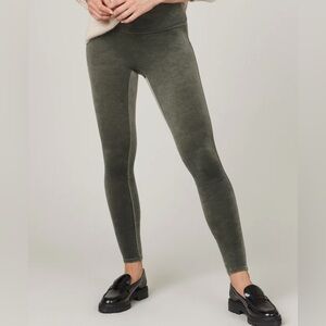 BNWT SPANX 2070 VELOUR VELVET LEGGINGS